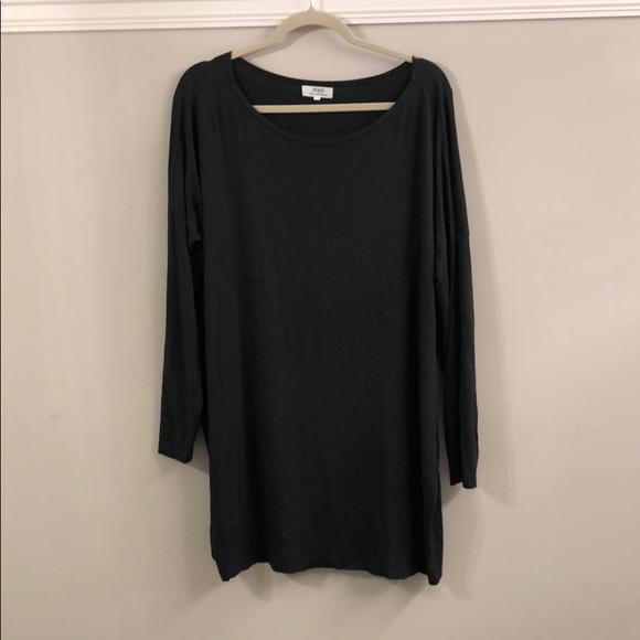Piko 1988 Tops - Piko Top - Forest Green- size Medium